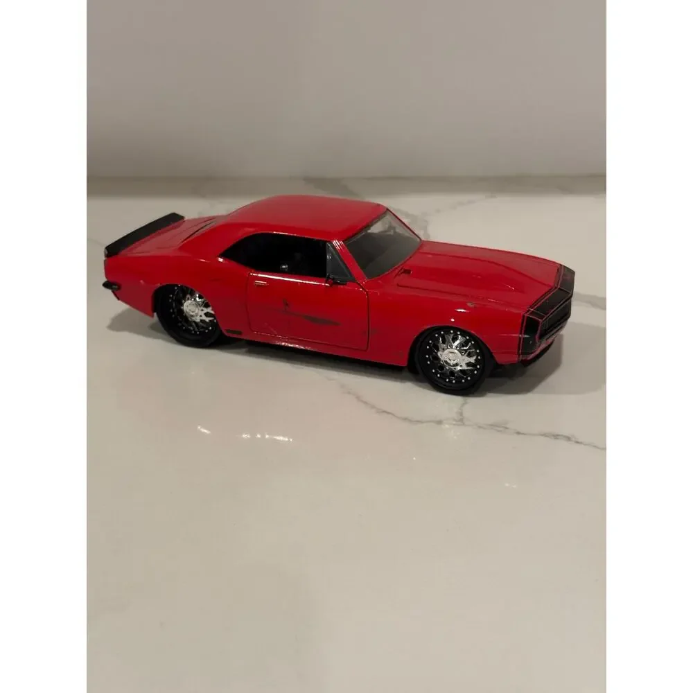 Jada 1:24 Scale 1967 Chevy Camaro 97171‎